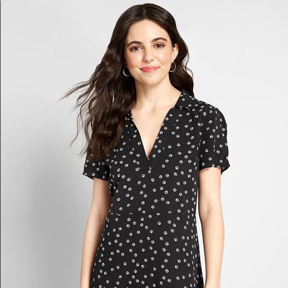 MODCLOTH black and White Peace Sign Collared Shift Dress - Picture 6 of 6
